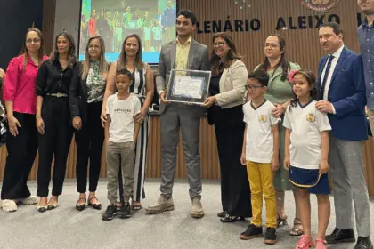 Em manhã de gala, Câmara presta homenagem a personalidades e instituições de Goianésia