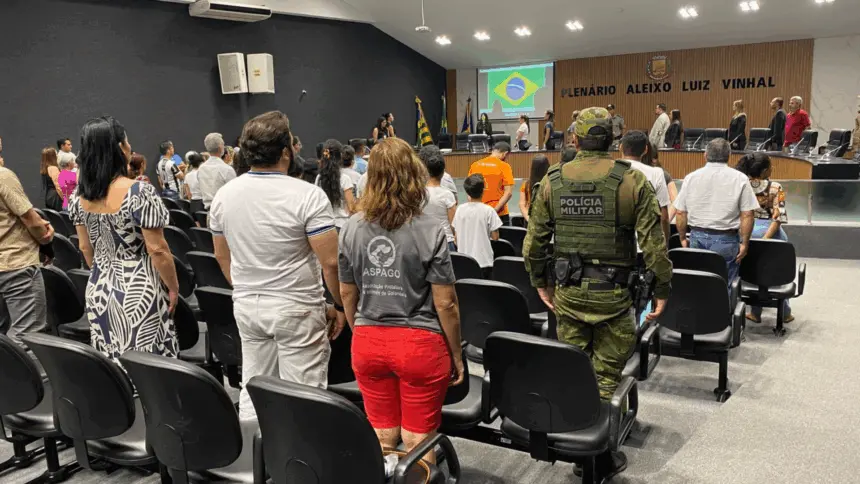 Goianésia realiza primeira audiência pública sobre abandono e maus-tratos de animais