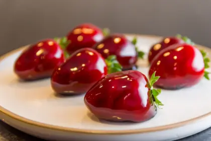 5 dicas para fazer o caramelo perfeito para o morango do amor 