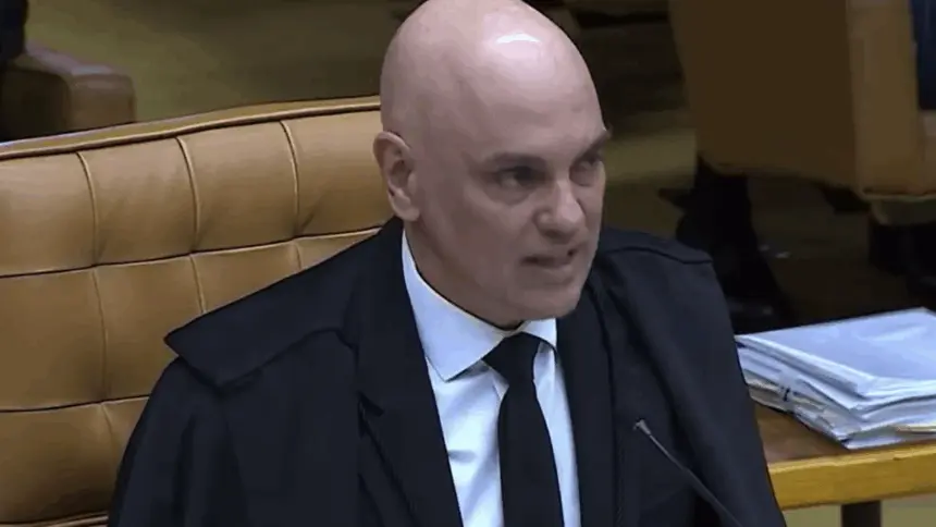 STF irá ignorar as sanções aplicadas e este relator continuará trabalhando, diz Moraes STF irá ignorar as sanções aplicadas e este relator continuará trabalhando, diz Moraes