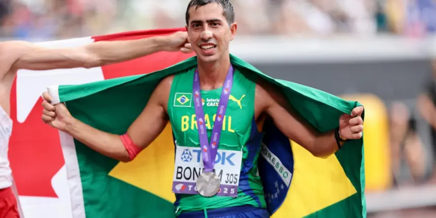 Caio Bonfim é prata na prova de 35 km do Mundial de Atletismo Caio Bonfim é prata na prova de 35 km do Mundial de Atletismo