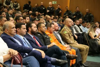 Delegado-Geral da Polícia Civil participa de discussão sobre a PEC da Segurança na Assembleia Legislativa – Policia Civil do Estado de Goiás