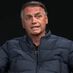 Bolsonaro tem alta hospitalar; laudo de lesões cutâneas mostra câncer de pele