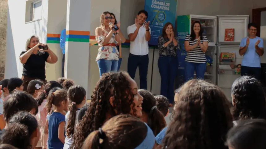 Gelateca Literária chega à escola municipal Magnólia Protásio Machado
