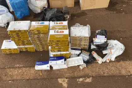 PRF apreende medicamentos para emagrecimento e eletrônicos na BR-153
