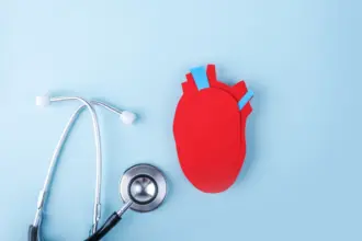 Veja sintomas sutis que podem anteceder problemas cardíacos