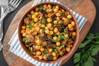 5 receitas práticas e ricas em proteína vegetal para o almoço