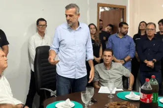 Renato de Castro recebe senador Vanderlan Cardoso que anuncia vários benefícios para Goianésia