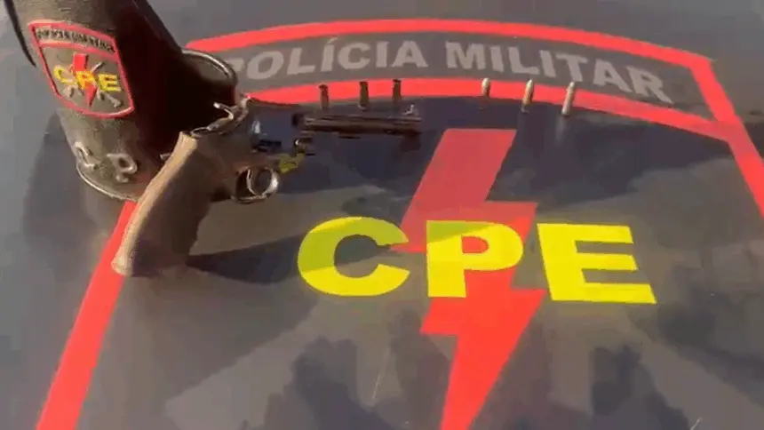 Suspeito morre em confronto com a CPE de Goianésia na região do Capivara, em Jaraguá Suspeito morre em confronto com a CPE de Goianésia na região do Capivara, em Jaraguá