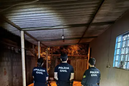 Operação Alvorada cumpre 11 mandados de buscas e prende três investigados por tráfico de drogas e posse irregular de arma