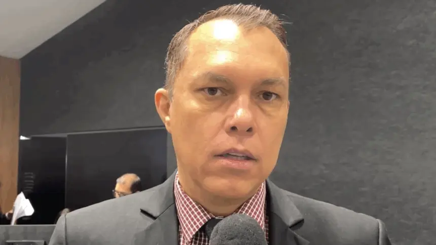 Vereador Emerson Autovip solicita construção de área de escape na rodovia GO-438