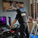 Operação Saldo Negativo cumpre busca domiciliar e investiga ex-gerente de banco por movimentar fraudes usando mais de 50 contas-correntes de clientes