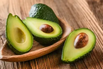 9 frutas com gorduras que fazem bem à saúde