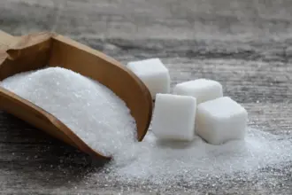 Entenda o perigo do consumo excessivo de açúcar