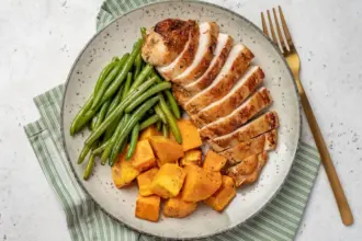 Almoço saudável: 5 receitas práticas e ricas em proteínas