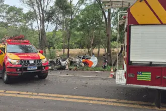 Grave acidente na GO-080 próximo a Artulândia deixa uma mulher morta e vários feridos