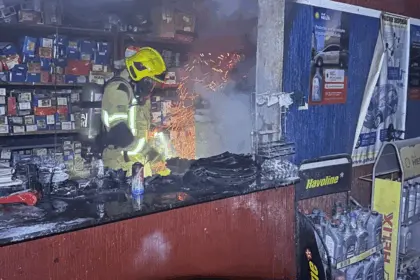 Incêndio atinge comércio em Goianésia e é controlado pelo Corpo de Bombeiros