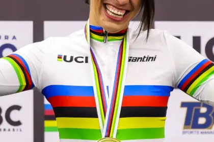 Sabrina Custódia é ouro e 1ª recordista mundial de paraciclismo no RJ