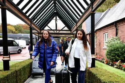 Seleção feminina se apresenta para amistosos com Inglaterra e Itália