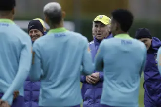 Ancelotti começa a esboçar equipe para amistoso contra o Senegal