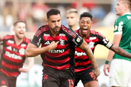 Flamengo vence Palmeiras e vira 1º brasileiro tetra da Libertadores