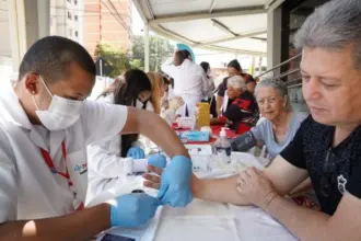 Novembro Azul do Diabetes faz mutirão na Praça Cívica – Portal Goiás