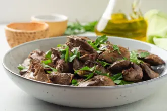 Receitas ricas em ferro: 4 pratos deliciosos e nutritivos para o almoço ou jantar