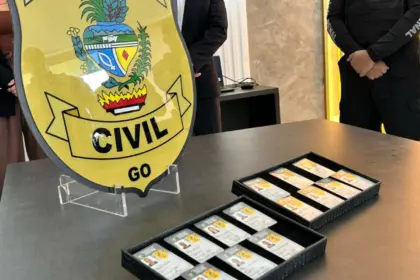 PCGO entrega mais de 1700 carteiras de identidade funcional à Polícia Penal de Goiás – Policia Civil do Estado de Goiás