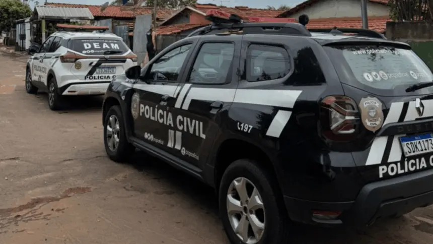 PCGO prende mulher por tráfico de drogas após escola encontrar crack em mochila de adolescente – Policia Civil do Estado de Goiás PCGO prende mulher por tráfico de drogas após escola encontrar crack em mochila de adolescente – Policia Civil do Estado de Goiás