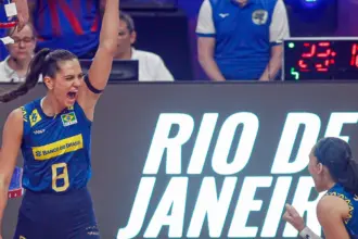 Central Julia Kudiess é eleita a 5ª melhor jogadora do vôlei mundial