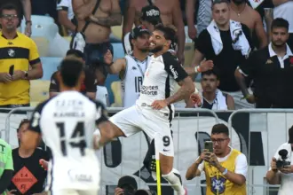 Corinthians vence Vasco e conquista tetracampeonato da Copa do Brasil
