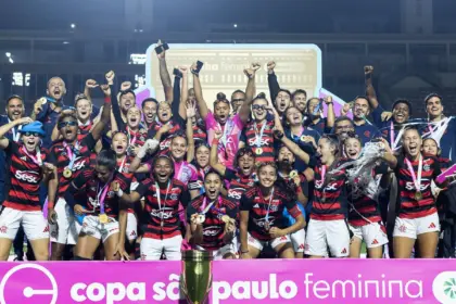 Flamengo goleia Grêmio e conquista Copinha Feminina