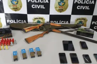 PC cumpre mandado e apreende armas de fogo, munições e aparelhos eletrônicos em Niquelândia