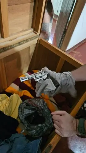 PCGO prende homem por porte ilegal de arma de fogo em Goiatuba – Policia Civil do Estado de Goiás