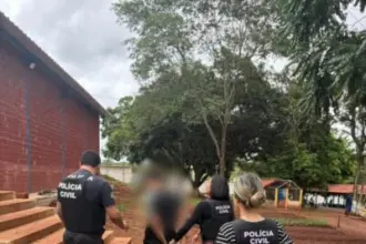 PCGO cumpre mandado de prisão preventiva, em Goiânia, contra investigado por crimes de violência doméstica e patrimoniais