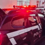 Homem agride sogra, causa queda em escada e é preso em flagrante