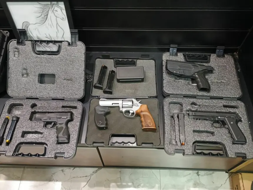 Polícia Civil cumpre mandado de busca e apreende arsenal de armas e munições em Pontalina – Policia Civil do Estado de Goiás