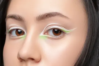 Cloud Dancer na maquiagem: 7 dicas para usar a cor tendência de 2026