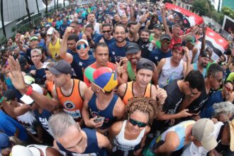 Com disposição e alegria, corredores anônimos agitam a São Silvestre