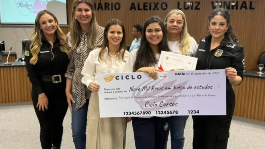 Premiação do 7º Concurso de Redação em Goianésia destaca combate à violência contra a mulher