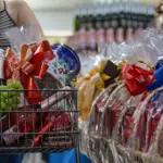 Procon de Goianésia divulga pesquisa de preços de itens da ceia de Natal