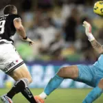 Rayan e Vegetti decidem e Vasco sai em vantagem na Copa do Brasil