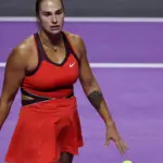 Sabalenka diz não ser justo que mulheres enfrentem atletas trans