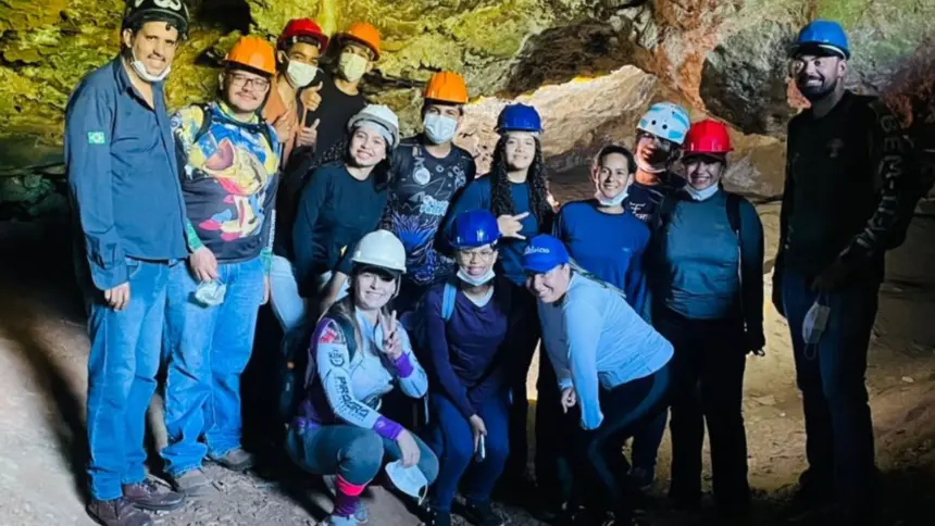 Semear VIP destaca cavernas digitais em Vila Propício