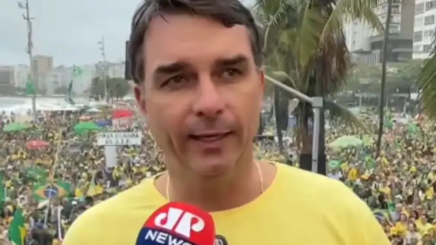 Urgente: Flávio Bolsonaro confirma candidatura à Presidência do Brasil em 2026