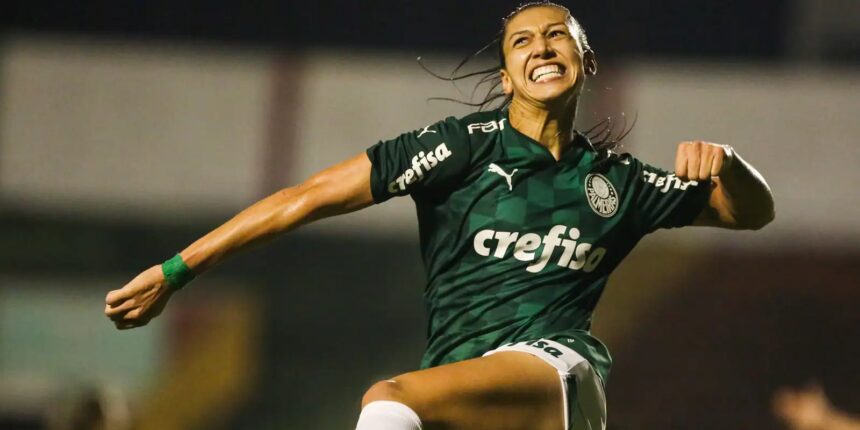 Após 2 anos nos EUA, Bia Zaneratto retorna ao Palmeiras e vestirá a 10