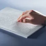 Dia Mundial do Braille: como o letramento tátil continua transformando vidas