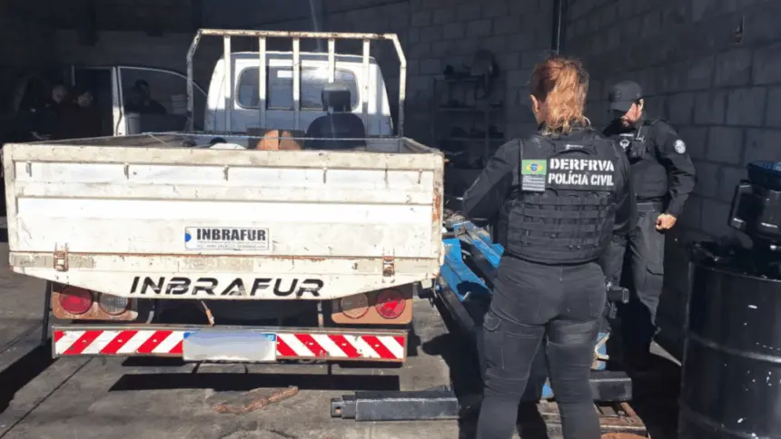 PCGO cumpre mandados de busca e apreensão em investigação de furto de peças de caminhões