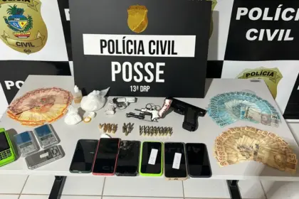 PCGO prende família em Posse por tráfico de drogas, associação para o tráfico e posse irregular de arma de fogo