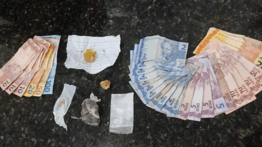 PCGO prende suspeito de tráfico de drogas e apreende entorpecentes em São Simão – Policia Civil do Estado de Goiás PCGO prende suspeito de tráfico de drogas e apreende entorpecentes em São Simão – Policia Civil do Estado de Goiás